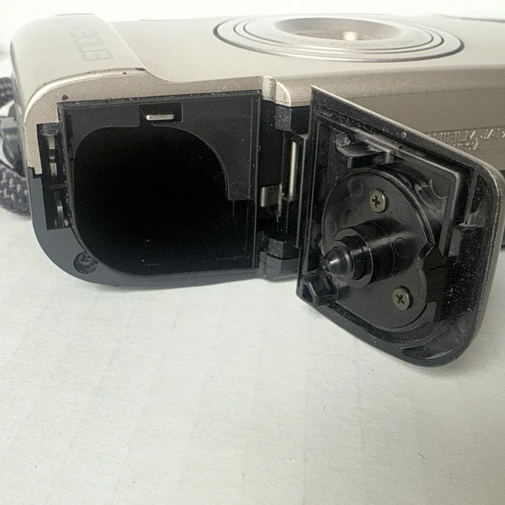 FUJIFILM Endeavor 250ix ZOOM 25-55mm Film Camera with case Not tested